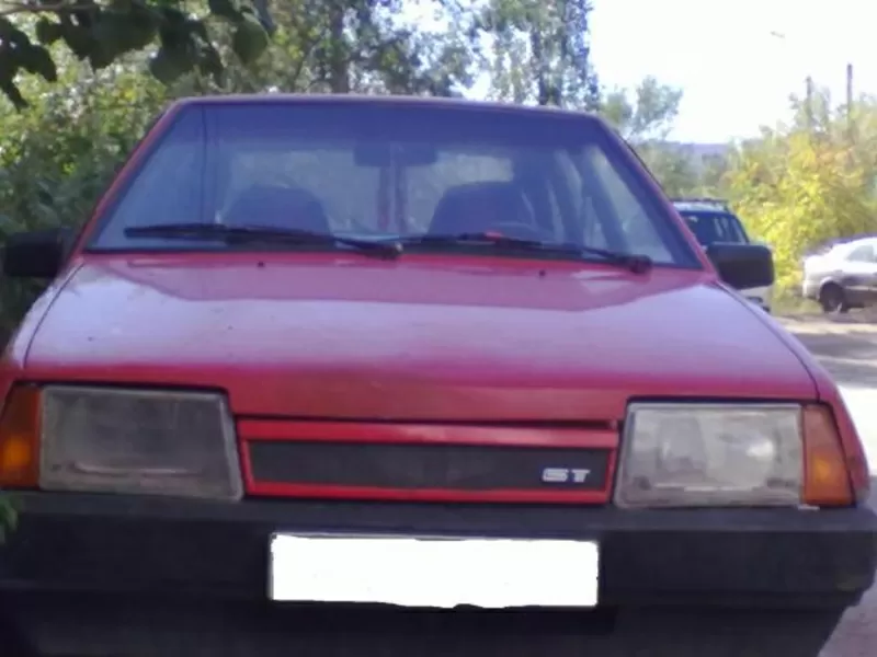 Продам ВАЗ 21093,  красного цвета 1995 года. 